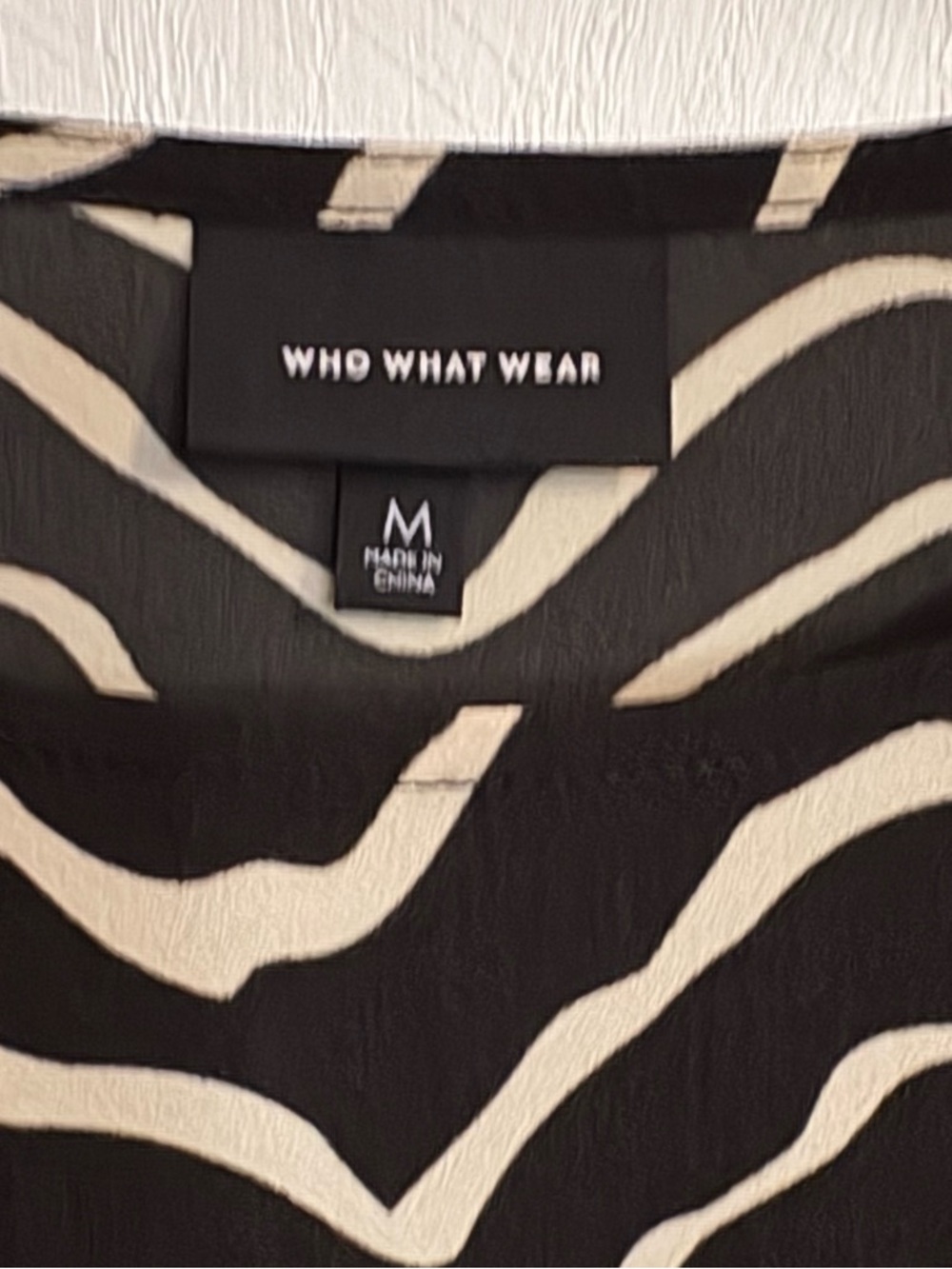 WHO WHAT WEAR Black & White Zebra Print Long Sleeve Pleated w/belt Dress Med - Picture 6 of 7